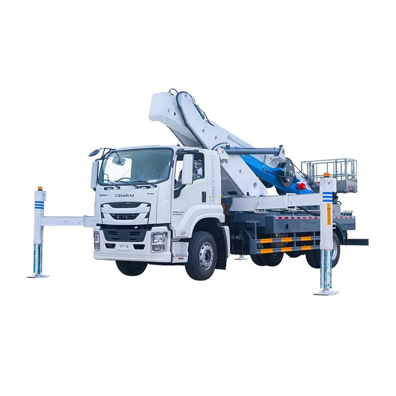I SUZU GIGA Hot Sale Man Lift Vehicle 45M High Altitude Operation Aerial Work Bucket Truck