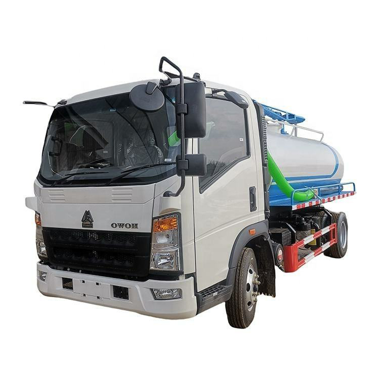China HOWO 5 Cbm Septic Sludge Disposal Fecal Truck 4X2 Vacuum Sewage Suction Truck for Sale