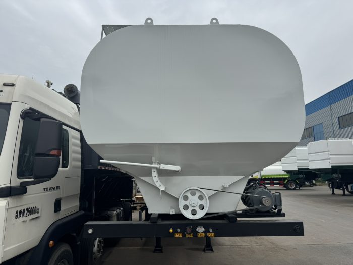 Bulk Feed Transport Vehicle Bulk Feed Transport Semi-trailer - Image 6