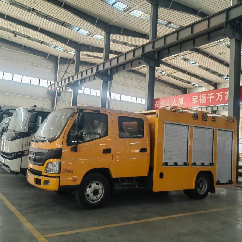 ISUZU 4X2 Maintenance Lorry Mobile Workshop Service Truck with 3.2tons Crane