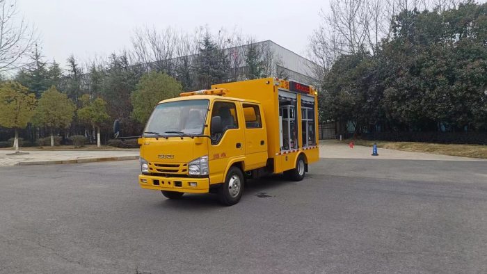 ISUZU 4X2 Maintenance Lorry Mobile Workshop Service Truck with 3.2tons Crane - Image 3