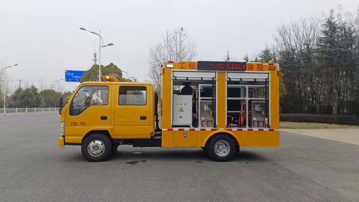 ISUZU 4X2 Maintenance Lorry Mobile Workshop Service Truck with 3.2tons Crane - Image 5