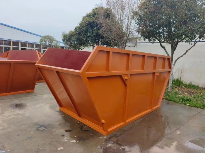 Swing Arm Refuse Truck - Image 2