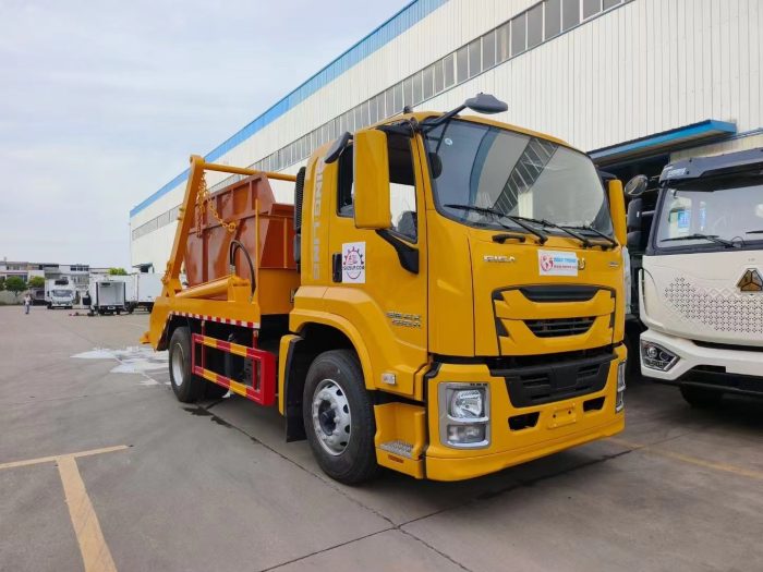 Swing Arm Refuse Truck