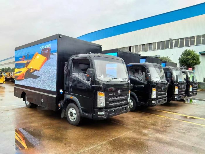Large Isuzu LED Advertising Truck - Image 5
