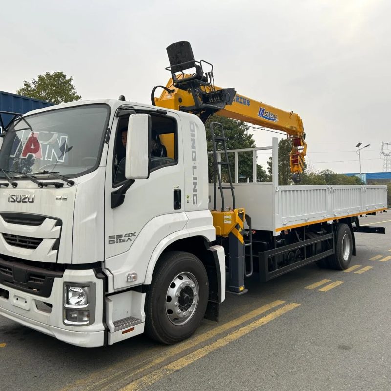 Isuzu Mobile Truck with 10tons Lifting Equipment Truck Mounted Crane
