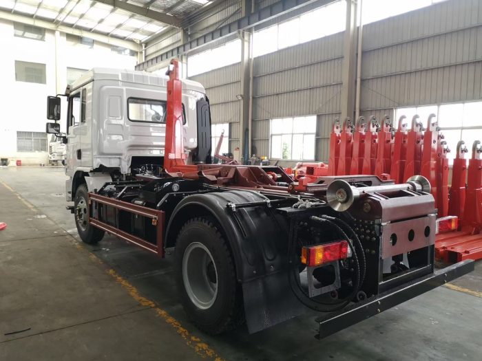 Hook arm Garbage truck - Image 2