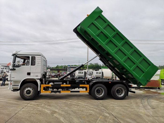 Hook arm Garbage truck - Image 7