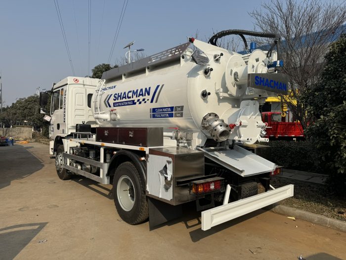 Shacman 4X2 12000litres High Pressure Cleaning Tank Together Sewer Jetting Vacuum Sewage Suction Truck - Image 2